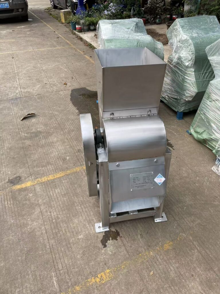 Cube and tube ice crusher
